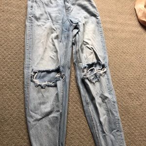 american eagle mom jeans